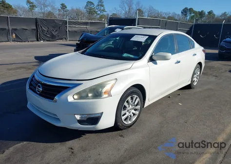 2015 Nissan Altima 2.5 S z USA, uszkodzony, nr VIN 1N4AL3APXFC291273